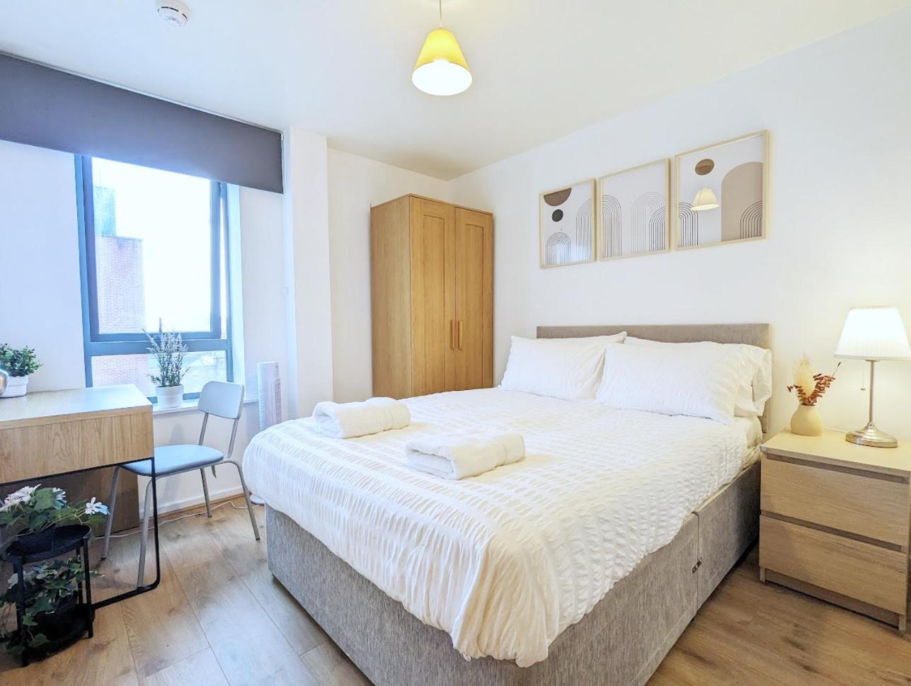 Guest Room In City Centre Near Key Attractions ลิเวอร์พูล ภายนอก รูปภาพ