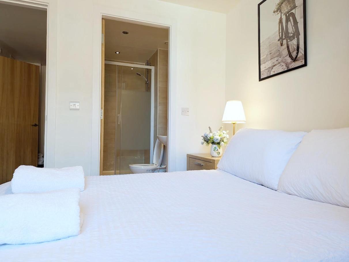 Guest Room In City Centre Near Key Attractions ลิเวอร์พูล ภายนอก รูปภาพ