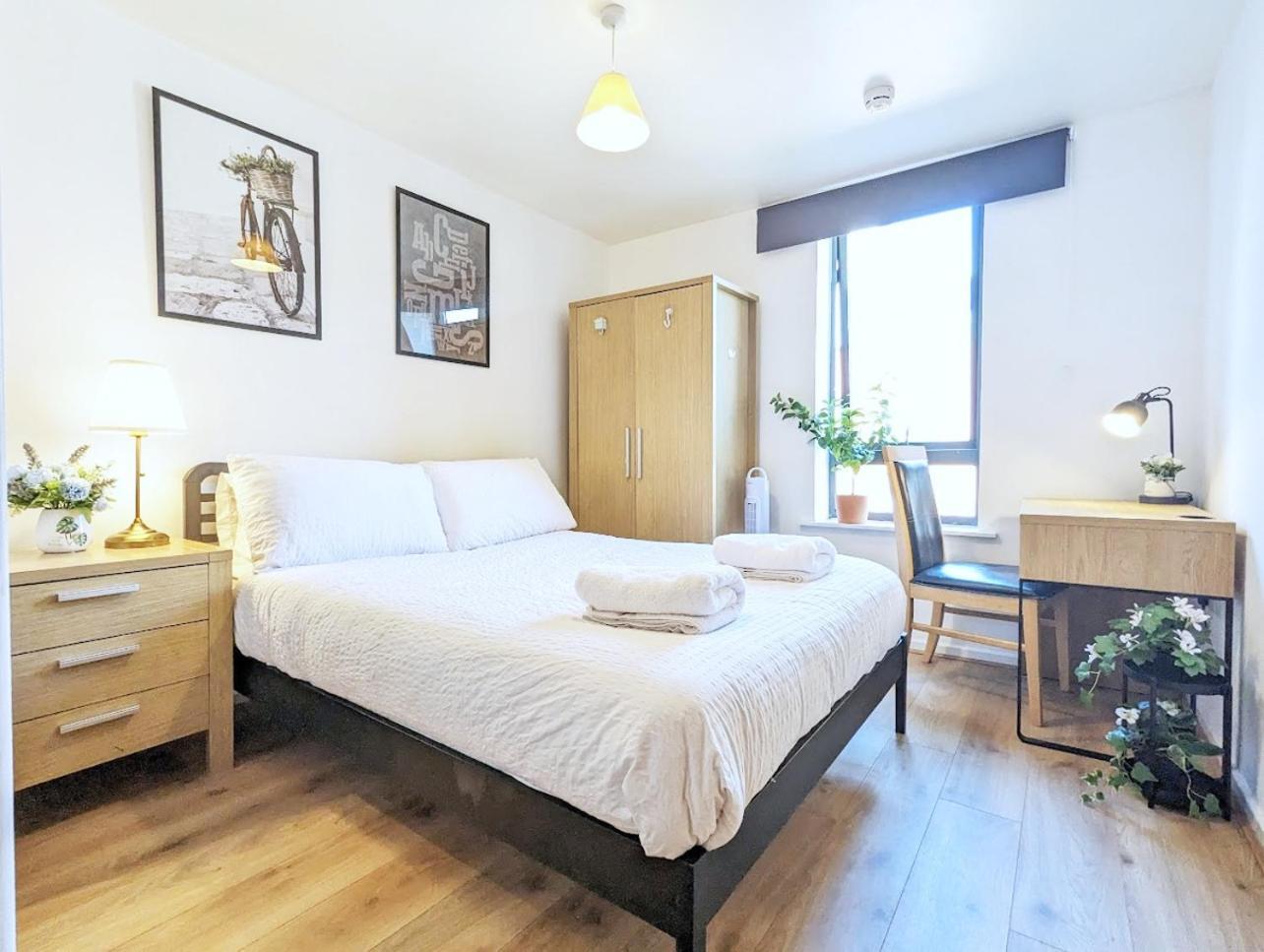 Guest Room In City Centre Near Key Attractions ลิเวอร์พูล ภายนอก รูปภาพ